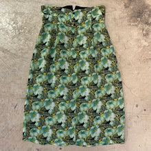Load image into Gallery viewer, Vintage Flower Pattern Skirt
