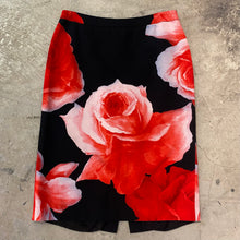 Load image into Gallery viewer, Vintage Rose Pattern Skirt
