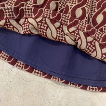 Load image into Gallery viewer, Vintage Pattern Skirt
