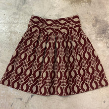 Load image into Gallery viewer, Vintage Pattern Skirt
