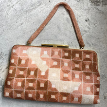 Load image into Gallery viewer, Vintage Pink 珠珠袋

