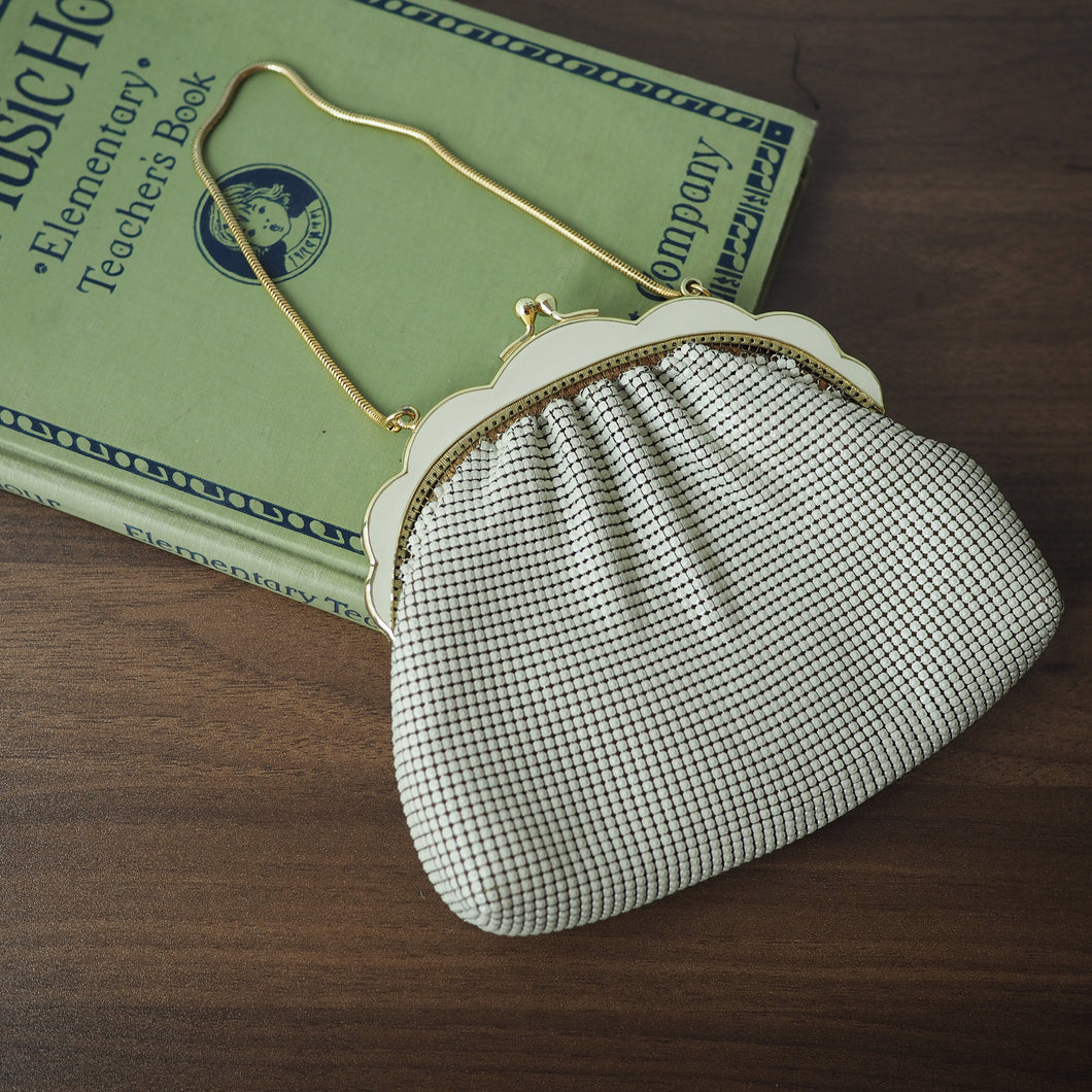 70s Ivory Kiss-lock Mesh bag