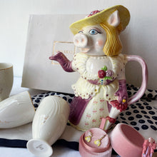 Load image into Gallery viewer, Miss Piggy Tea Pot ☕️
